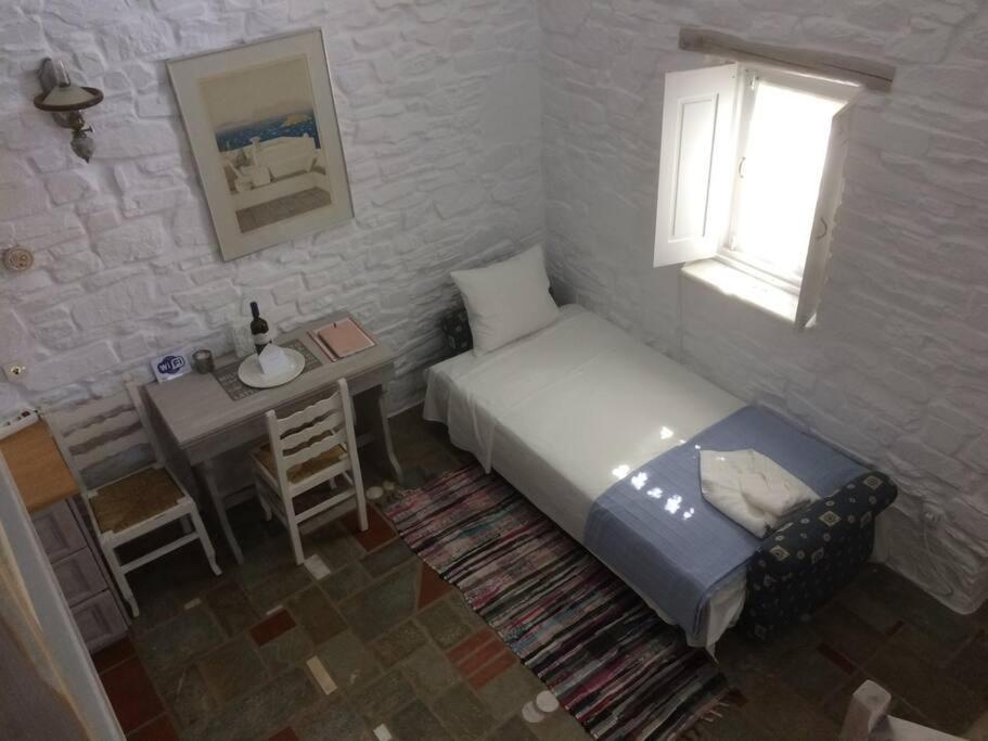 Guesthouse In Drios, Paros Island, Greece. エクステリア 写真